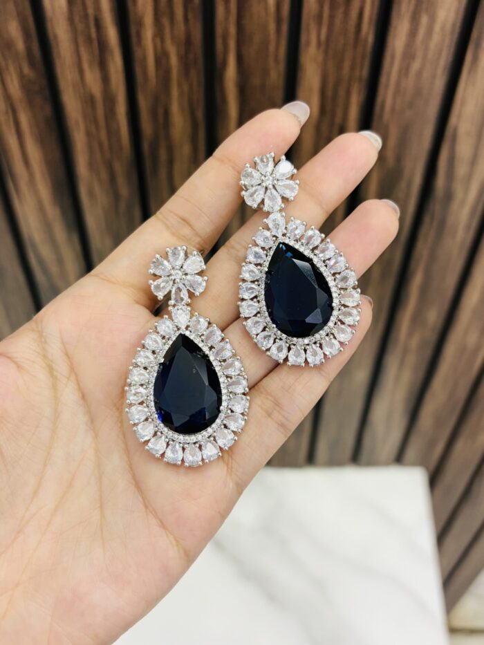 Tashi Ad earrings blue - Image 1