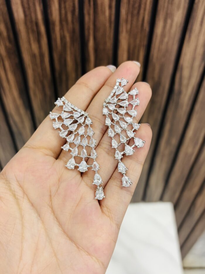 Wing ad earrings - Image 1