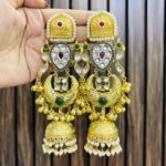 Shazia brass earring golden