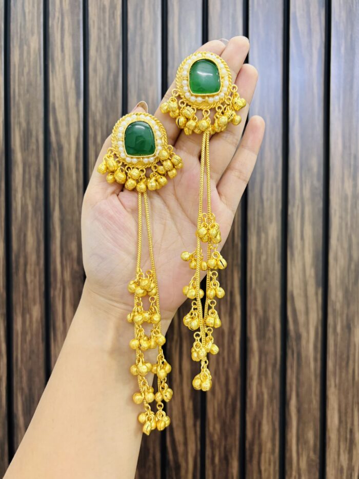 Aditi brass earring green - Image 1