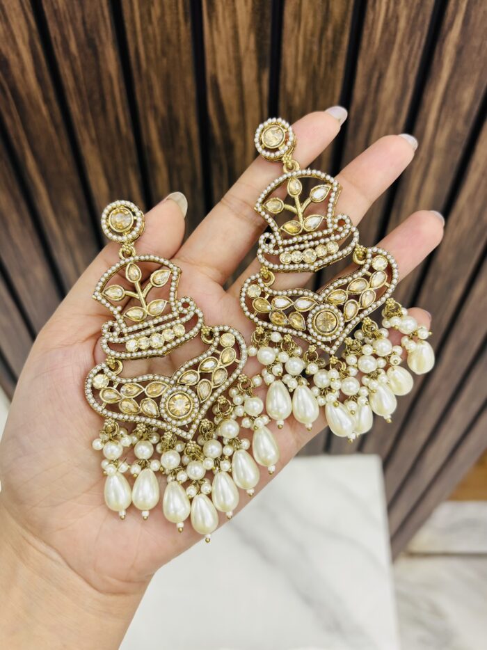 Saswati earrings - Image 1