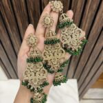 Earrings with mangtika green