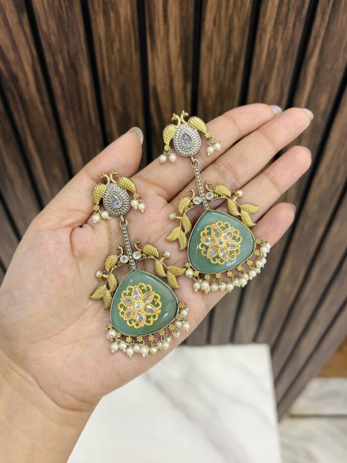 Sanvi earrings mint - Image 1