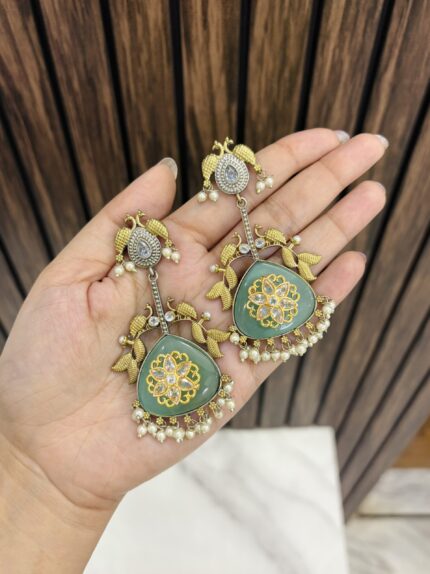 Sanvi earrings mint