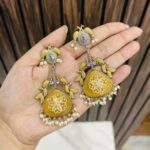 Sanvi earrings yellow