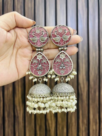 Charu earrings pink