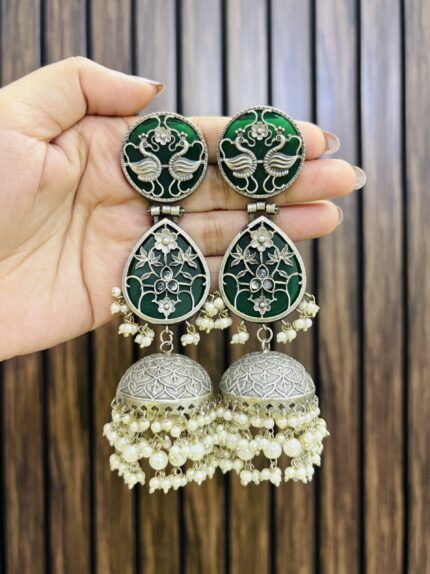 Charu earrings green
