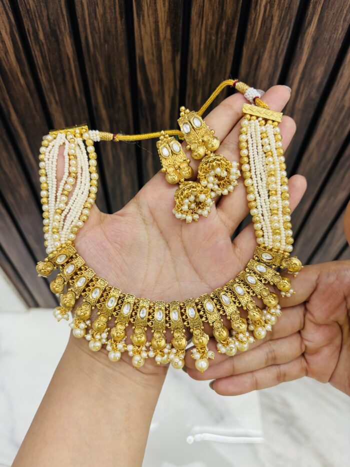 Aarohi gold a like necklace - Image 1