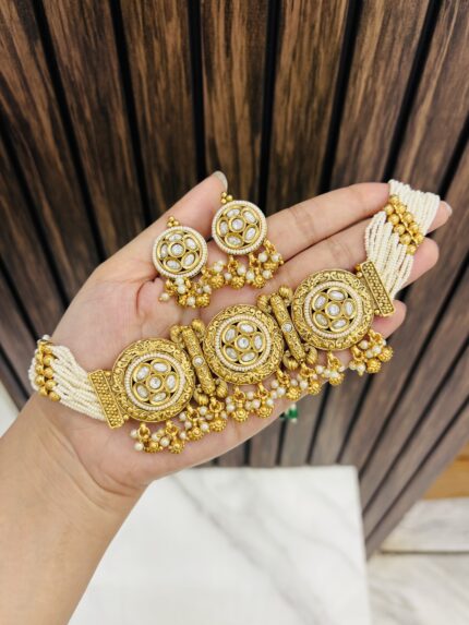 Kavita gold a like necklace