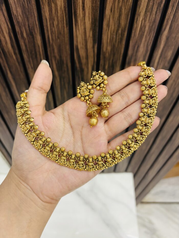 Lakshmi gold a like necklace - Image 1