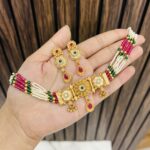 Shivi golden necklace