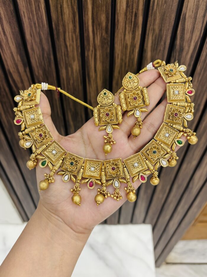 Jodha gold a like necklace - Image 1