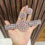 Flower brass choker pink
