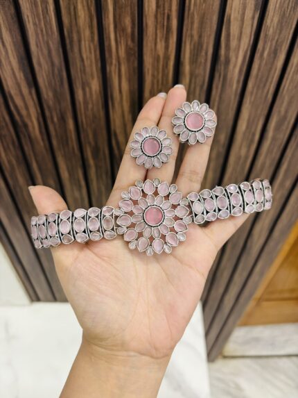 Flower brass choker pink