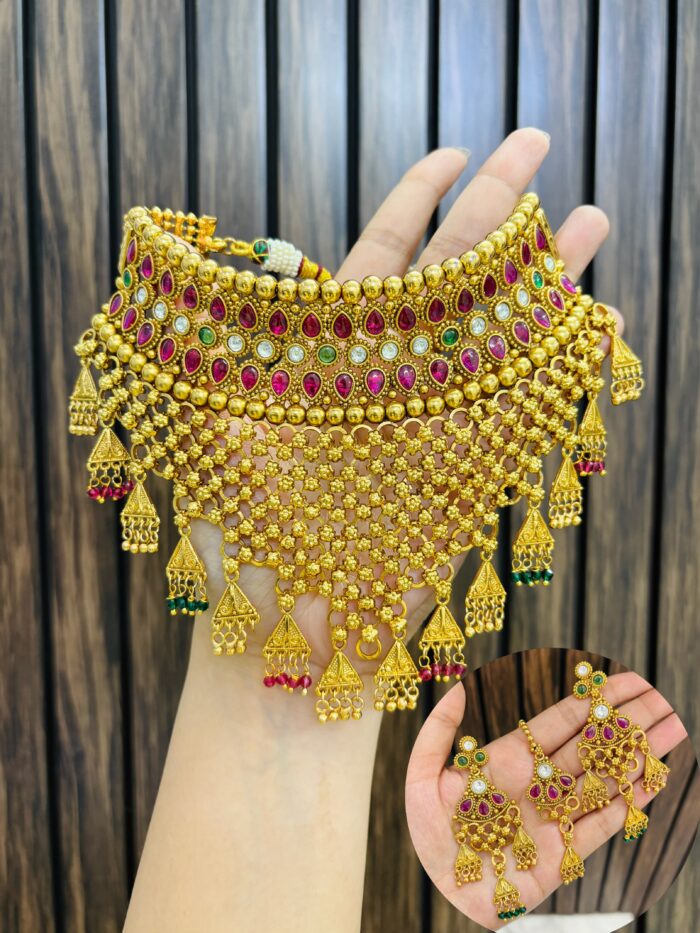 Bhargavi gold a like necklace - Image 1