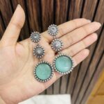 Three circle brass earrings mint
