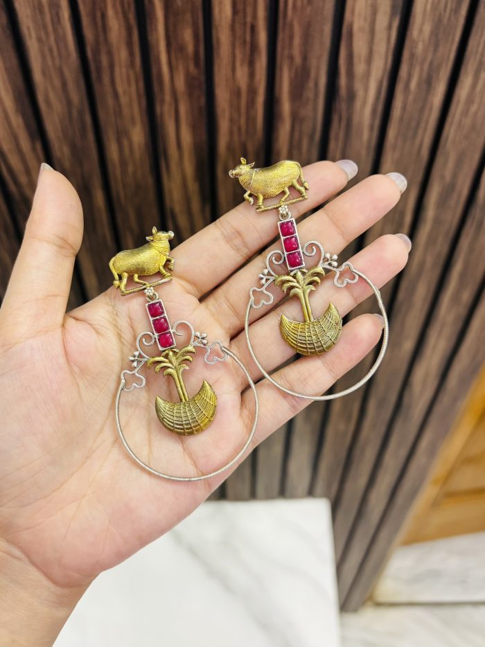 Golden circle brass earrings ruby - Image 1