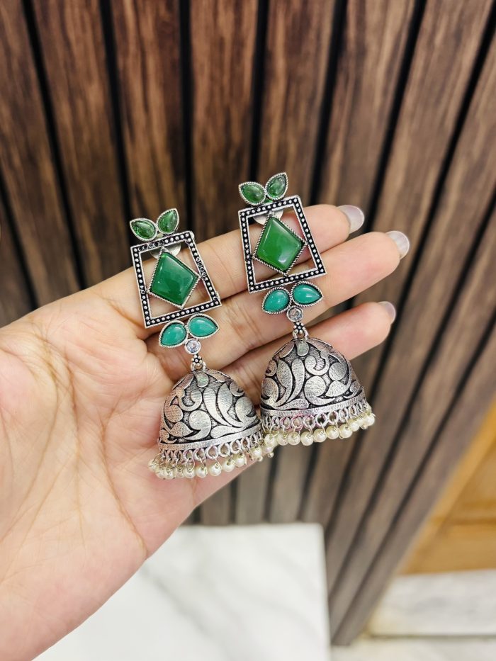 Tanvi brass earrings green - Image 1