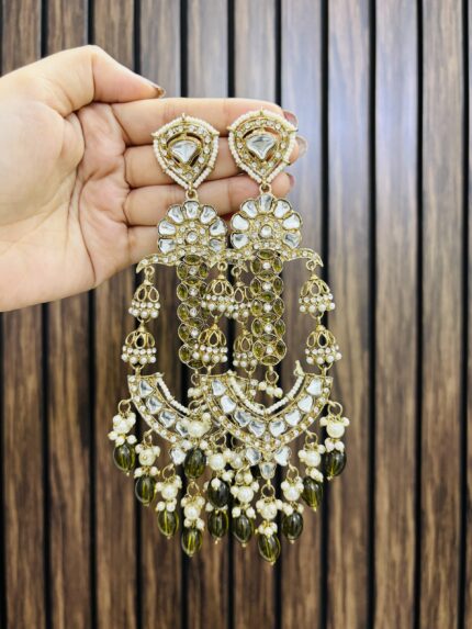 Vishi long earrings green