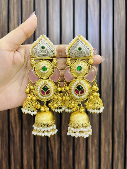 Syari brass golden earrings