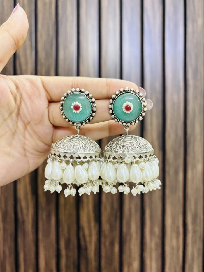 Circle brass earrings Mint - Image 1