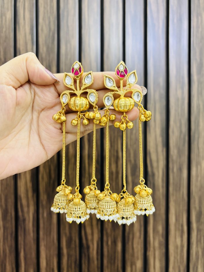 Divya brass earrings - Image 1