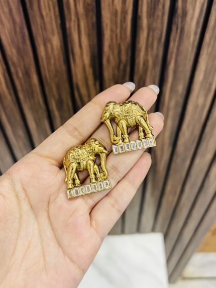 Elephant golden stud