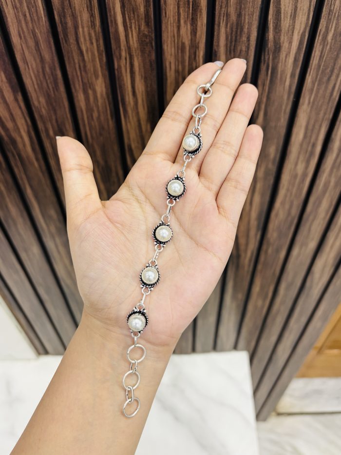 pearl bracelet - Image 1