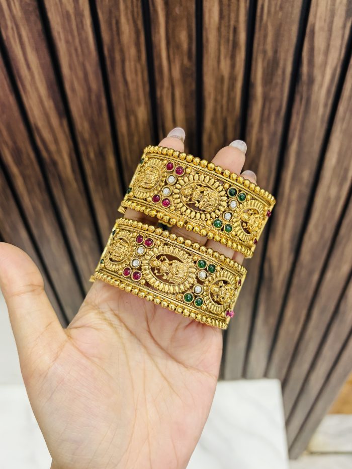 Lakshmi golden kade - Image 1