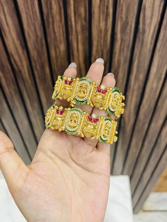 Gold a like lakshmi kade - Image 1