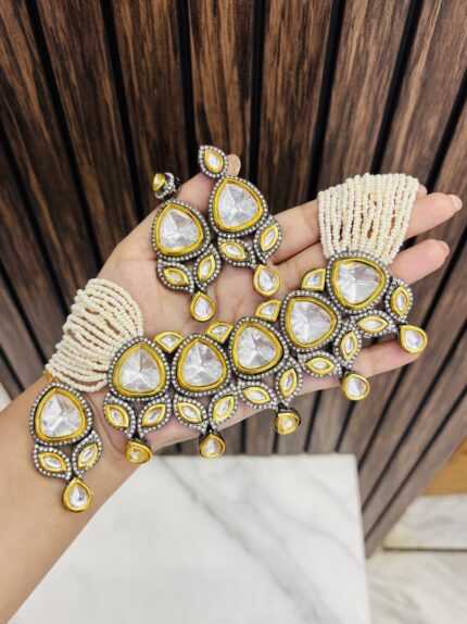 Samna necklace