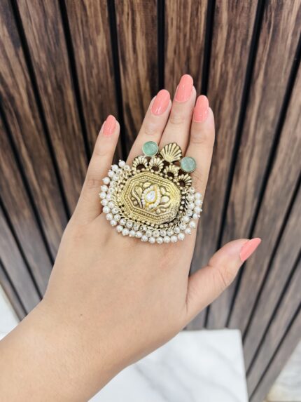 Square brass ring