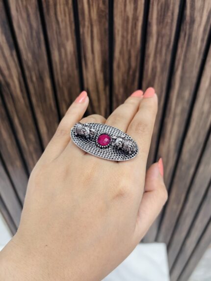 2 elephant brass ring