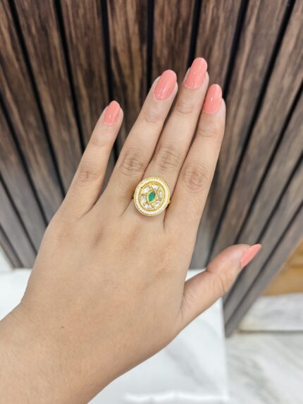 Oval kundan ring Green