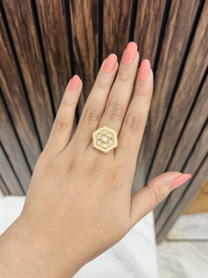 Hexagon kundan ring