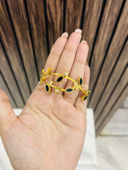Beautiful anti tarnish bracelet 6