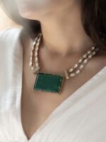 Big square ad necklace