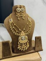 Adhira gold a like necklace with earrings green - Image 2