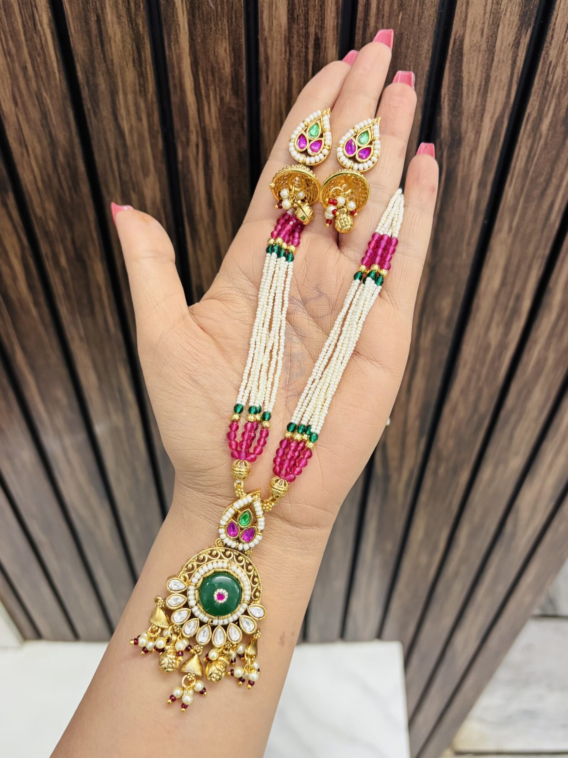 IMG_1486-compressed Samaira gold a like necklace with earrings green - Image 1