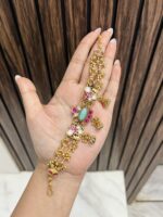 Gayatri gold a like bracelet Mint