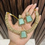 Kaveri necklace Mint
