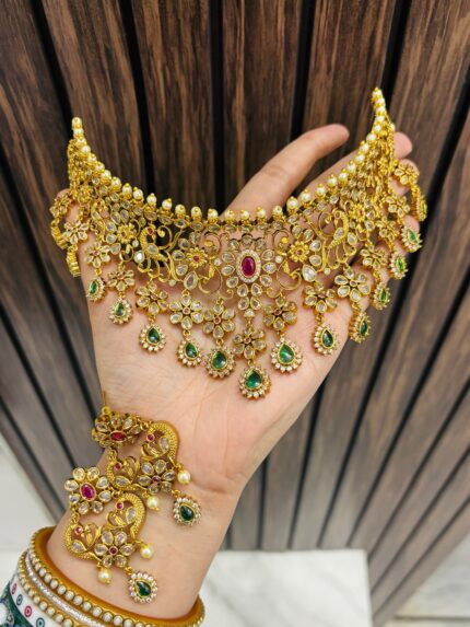 Madhubala Premium necklace