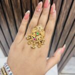 Gold a like ring 7
