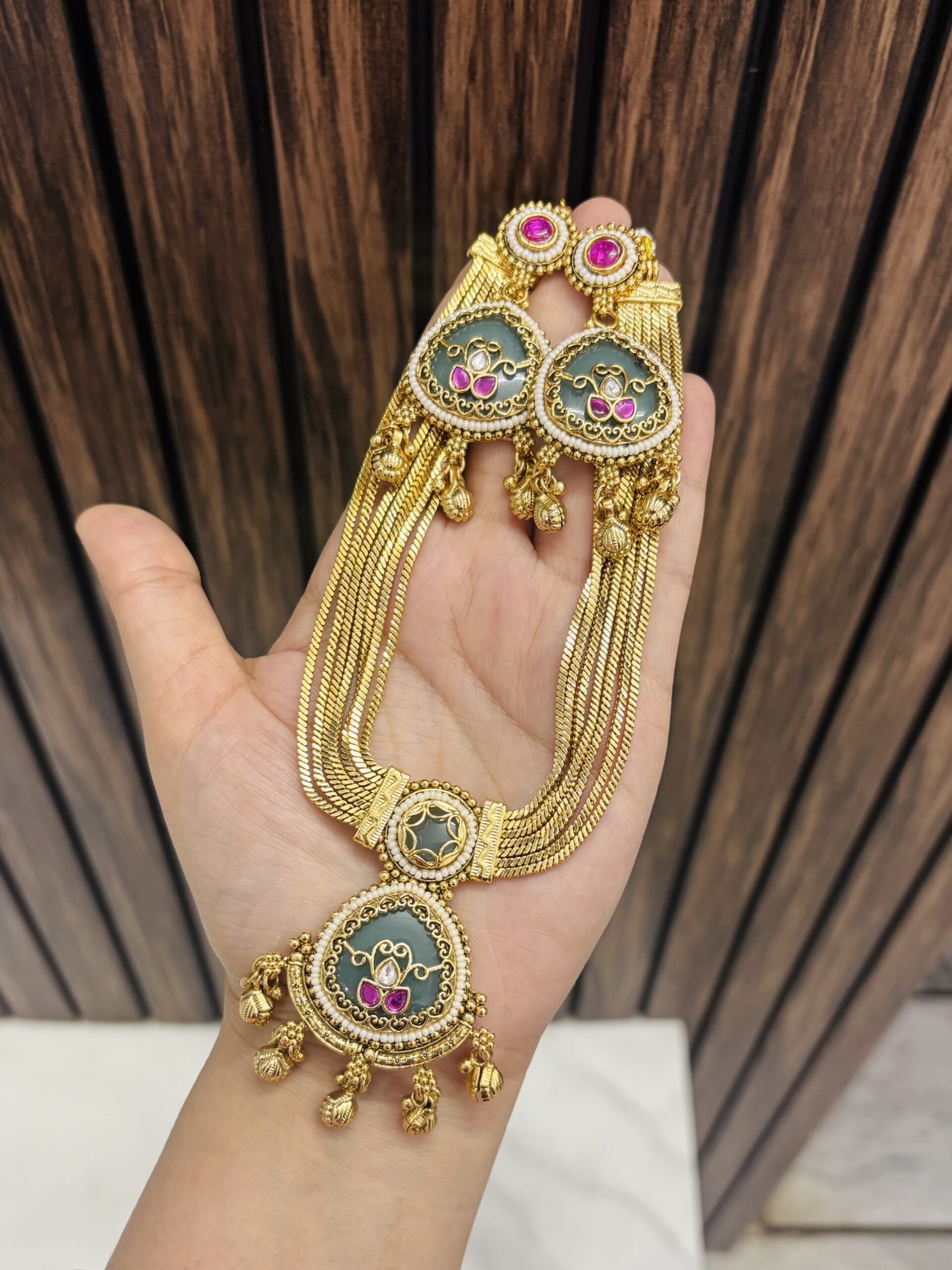 IMG_7956-compressed Meenali leaf necklace mint - Image 1