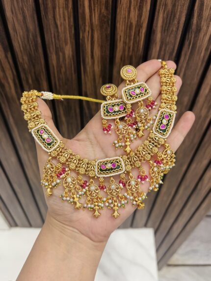 Bhavika necklace Green