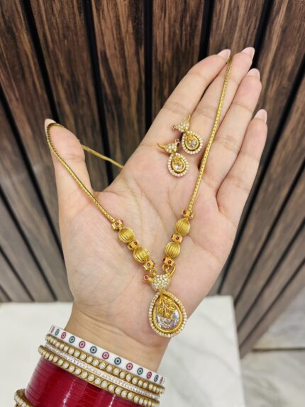 Sonali necklace