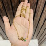 Green stone tarnish necklace