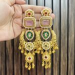 Parul brass earrings Pink