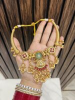Tara gold alike necklace with earrings
