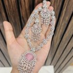 Manvi ad necklace Pink